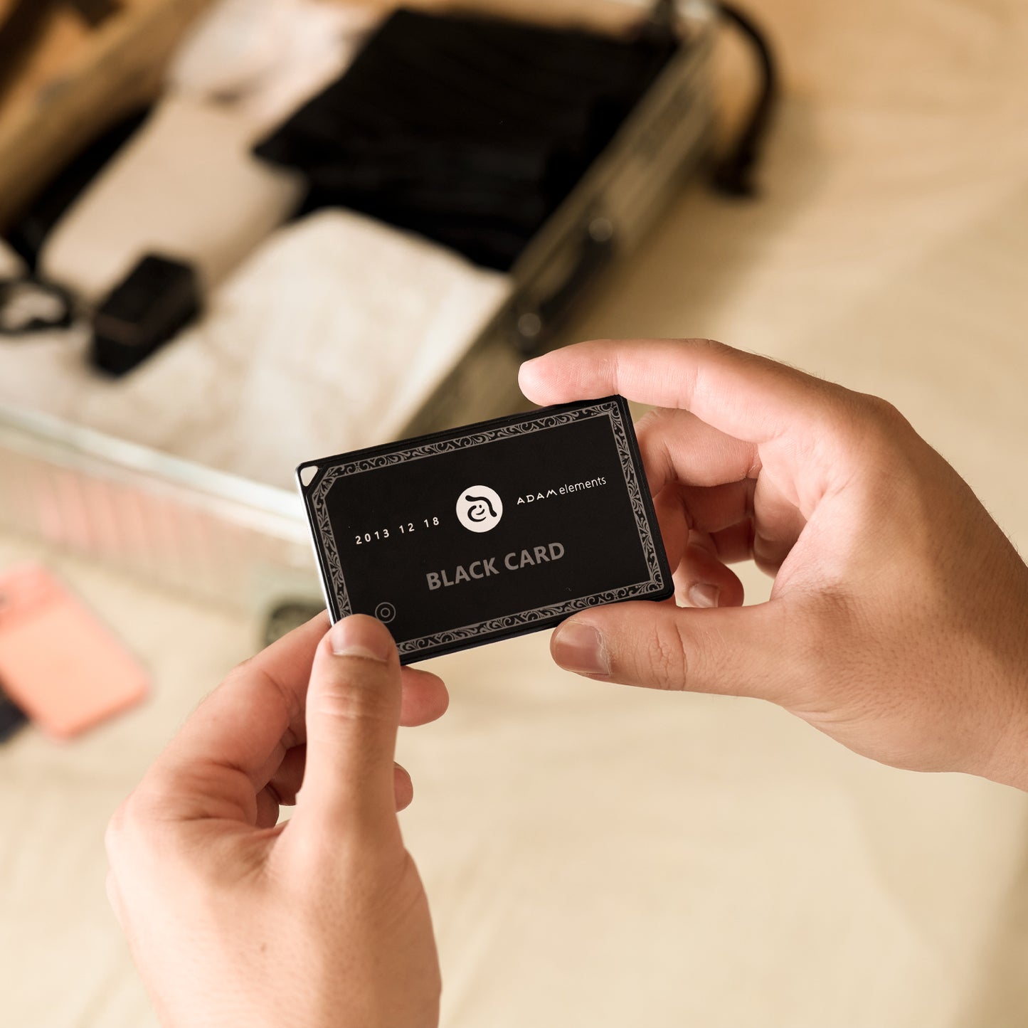 ADAM ELEMENTS AVISTAR C02 Smart Tag Card - Classic Black