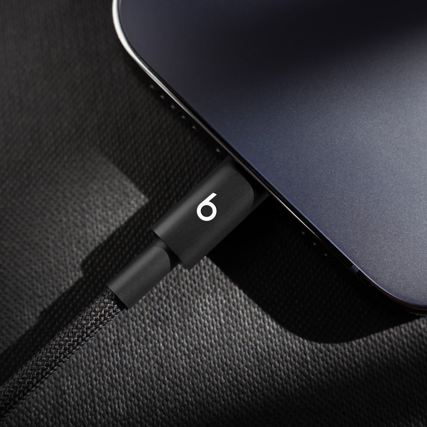 Beats USB-C to Lightning Woven Cable (1.5 m) - Bolt Black
