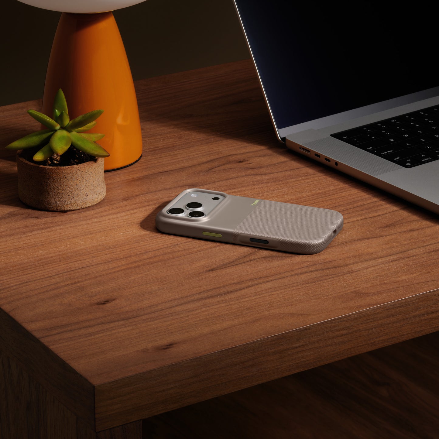 Beats iPhone 17 Pro Rugged Case with MagSafe and Camera Control – Alpine Gray