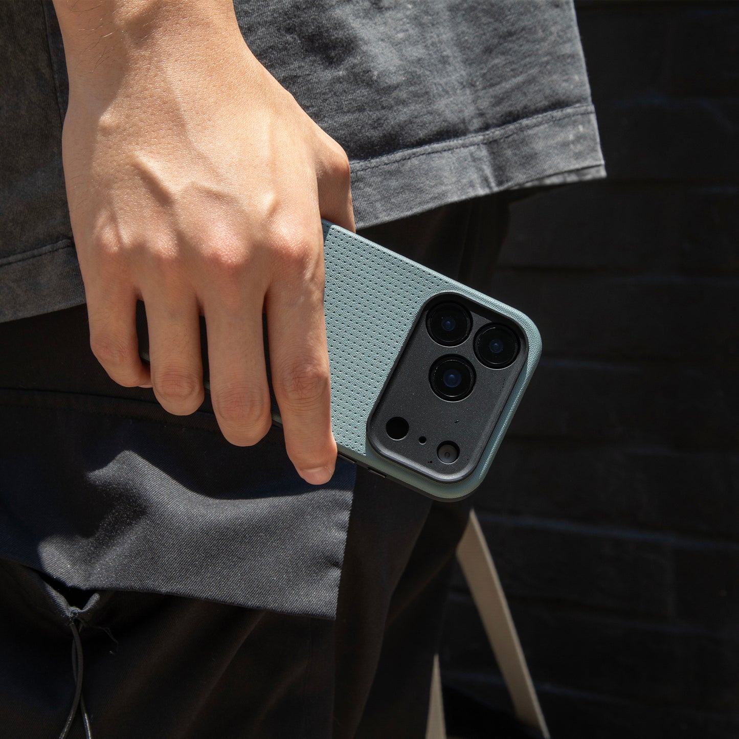 NATIVE UNION Active 2.0 MagSafe Case for iPhone 17 Pro - Slate Green